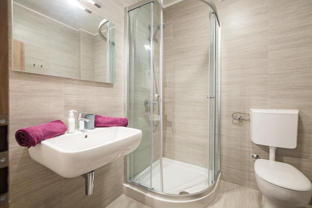 Ivni Apartmani Novigrad Istria Δωμάτιο φωτογραφία