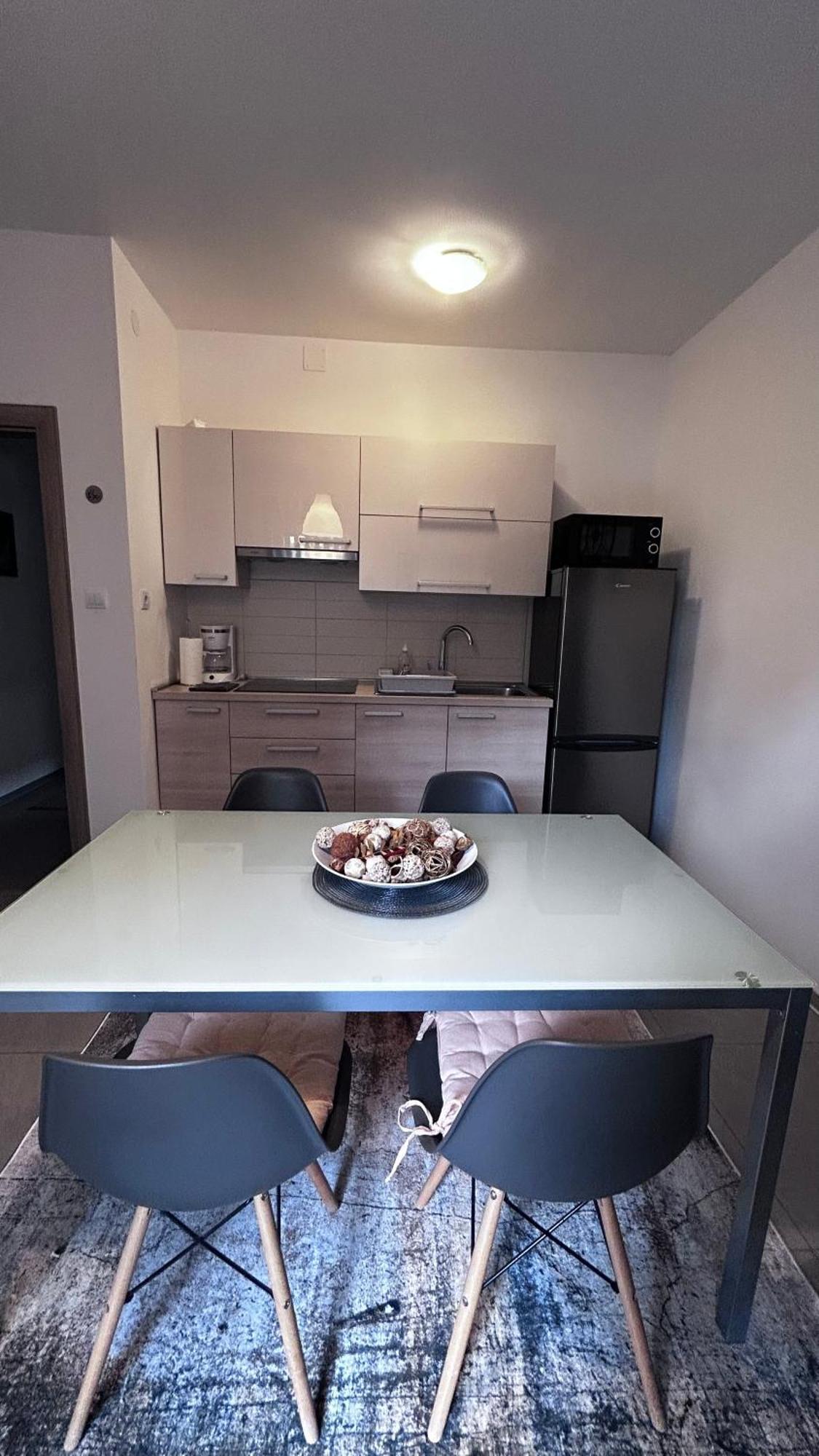 Ivni Apartmani Novigrad Istria Εξωτερικό φωτογραφία