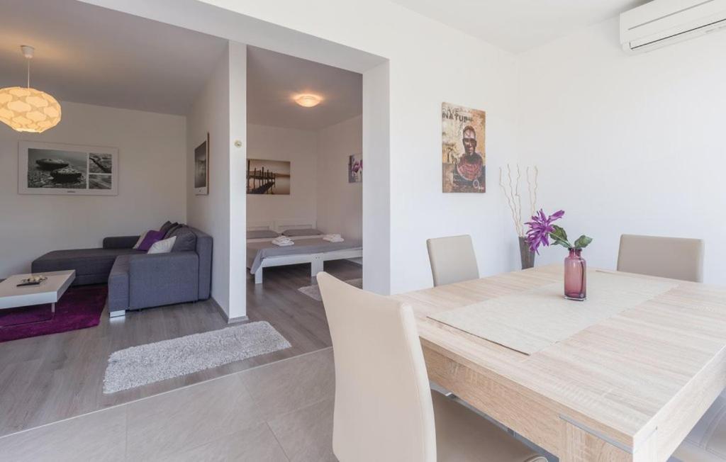 Ivni Apartmani Novigrad Istria Εξωτερικό φωτογραφία